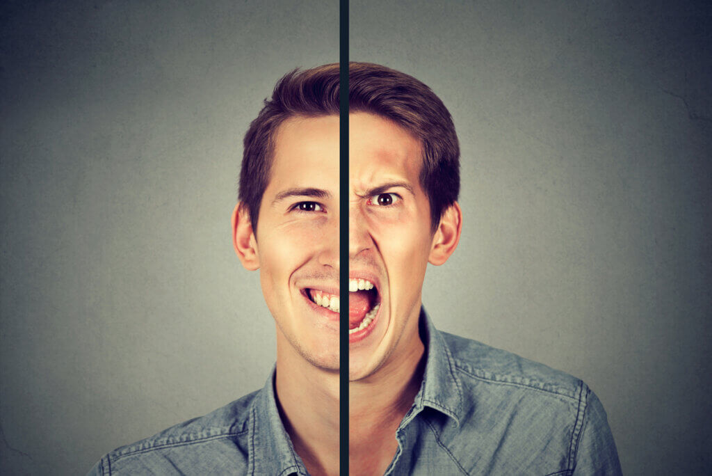 Rostro de persona bipolar.
