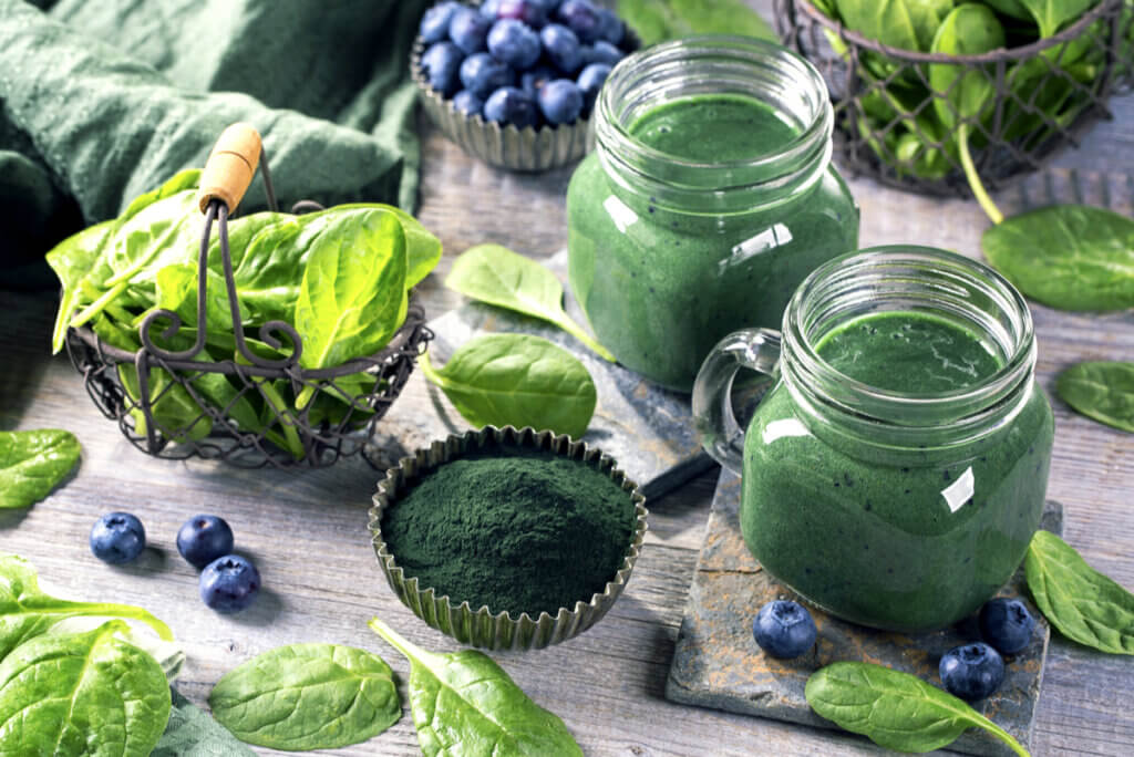 Espirulina en varias presentaciones.