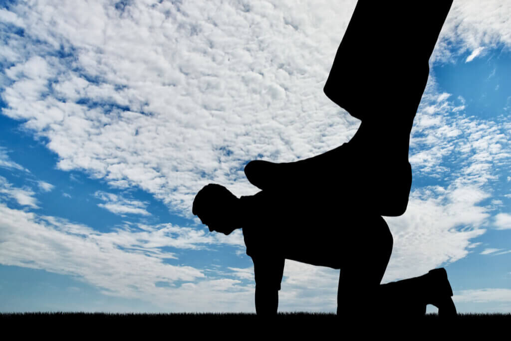 7 Psychological Traits and Attitudes of Submissive People
