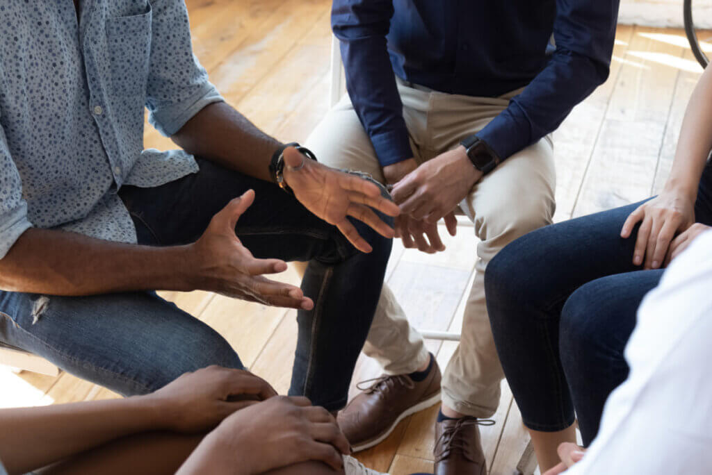 Terapia grupal para la adicción al sexo.