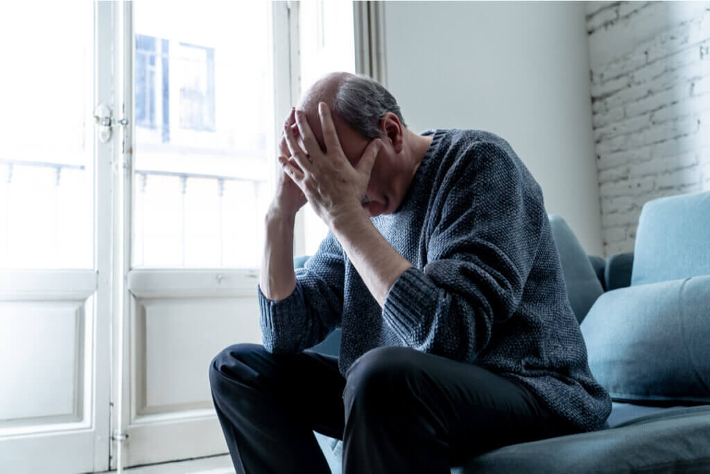 Anciano con depresión padece distorsiones cognitivas.