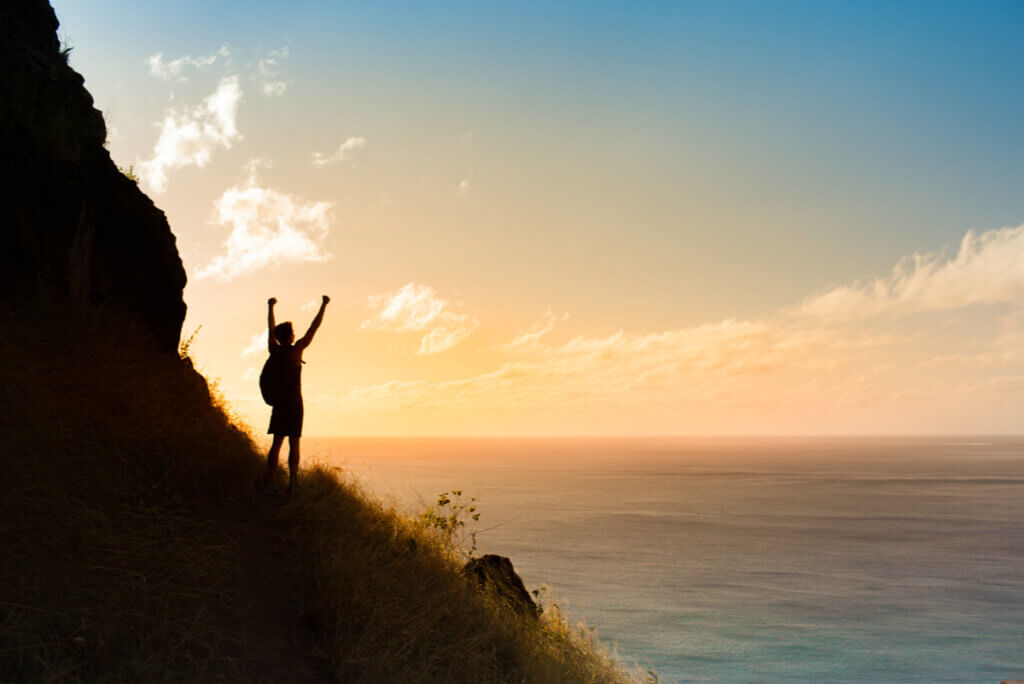 Alcanzar las metas con mindset positivo.