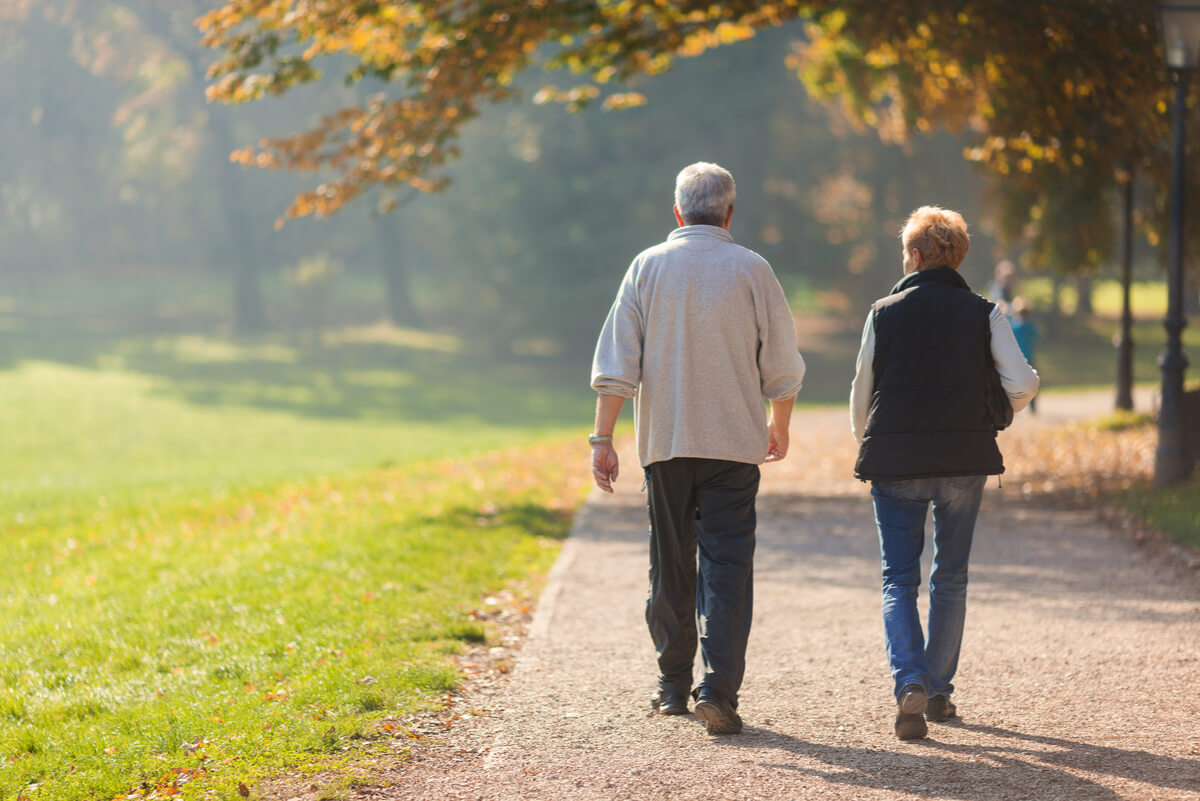 Las causas de la colitis ulcerosa incluyen la edad avanzada