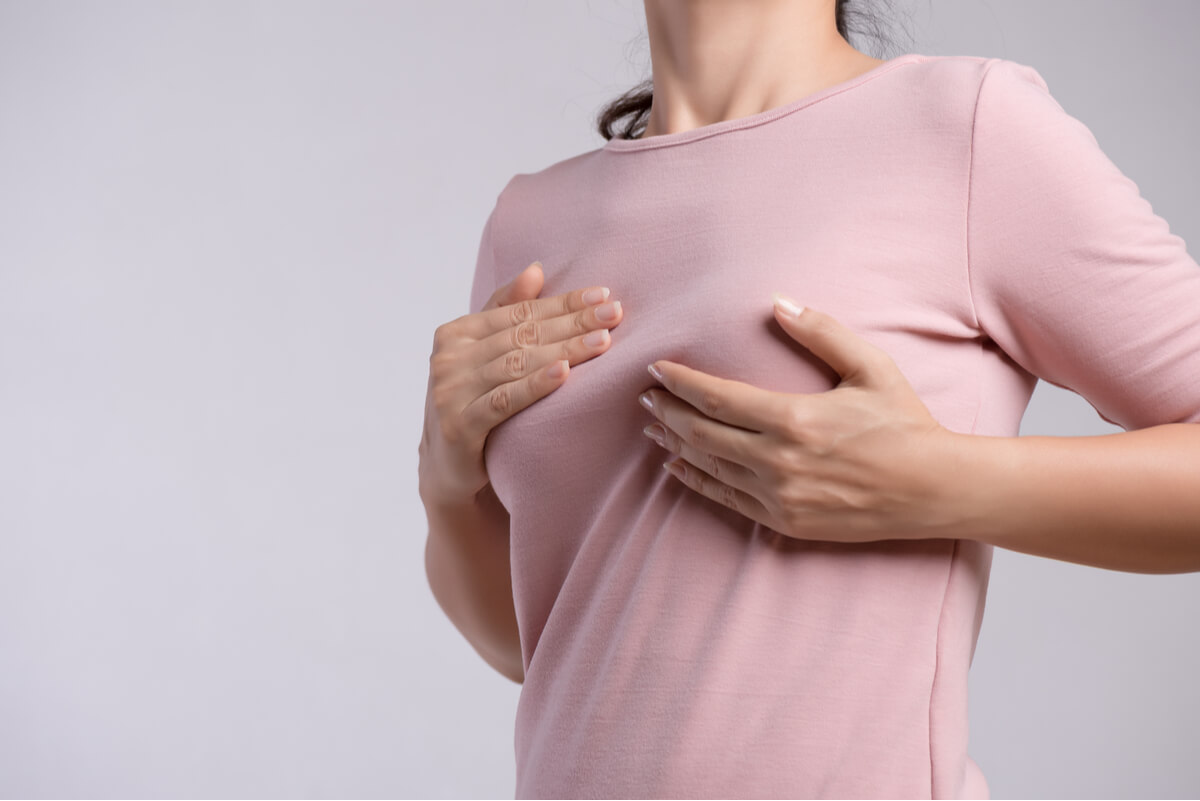 El diagnóstico del cáncer de mama empieza por el autoexamen mamario
