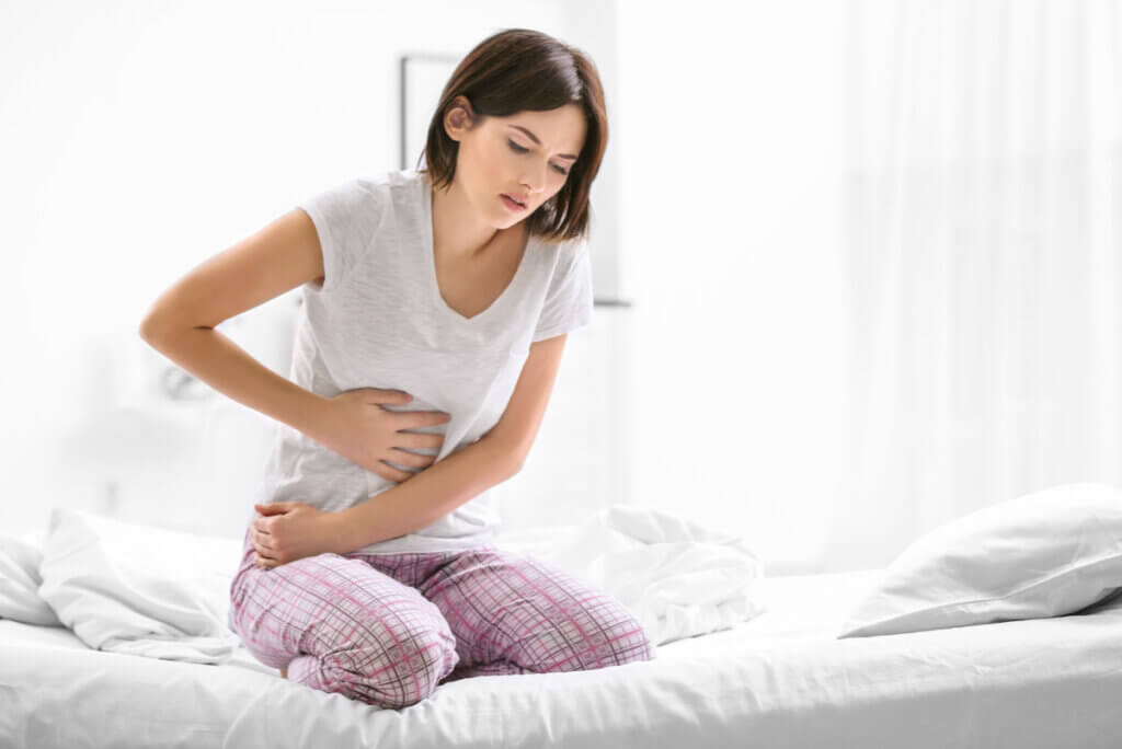 Dolor abdominal y diarrea por salmonela.