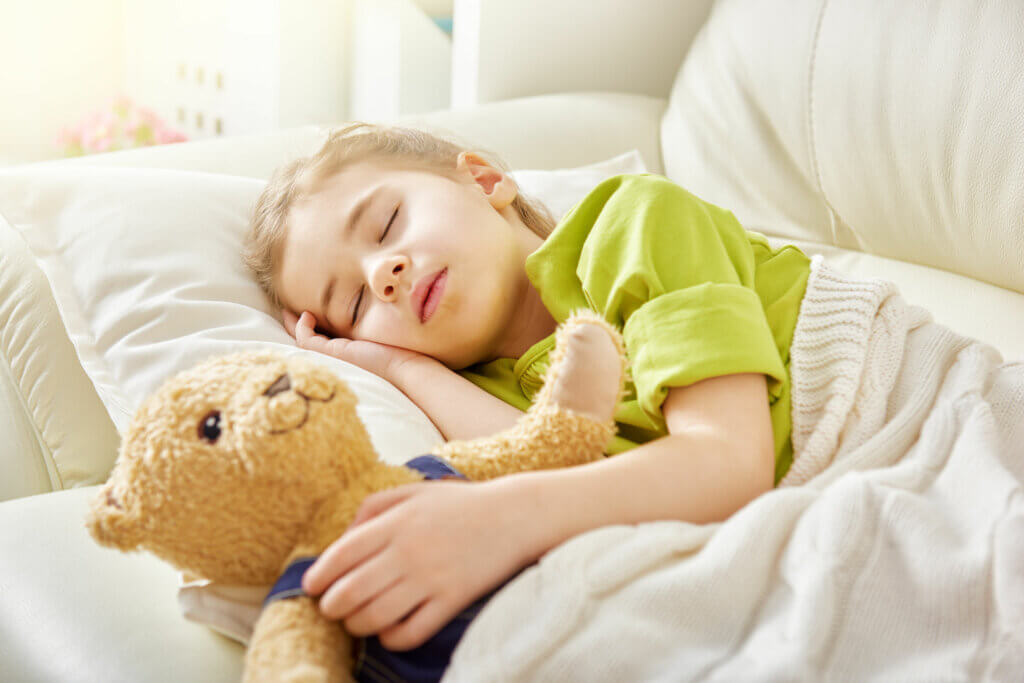 Reposo en niño con bronquitis aguda.