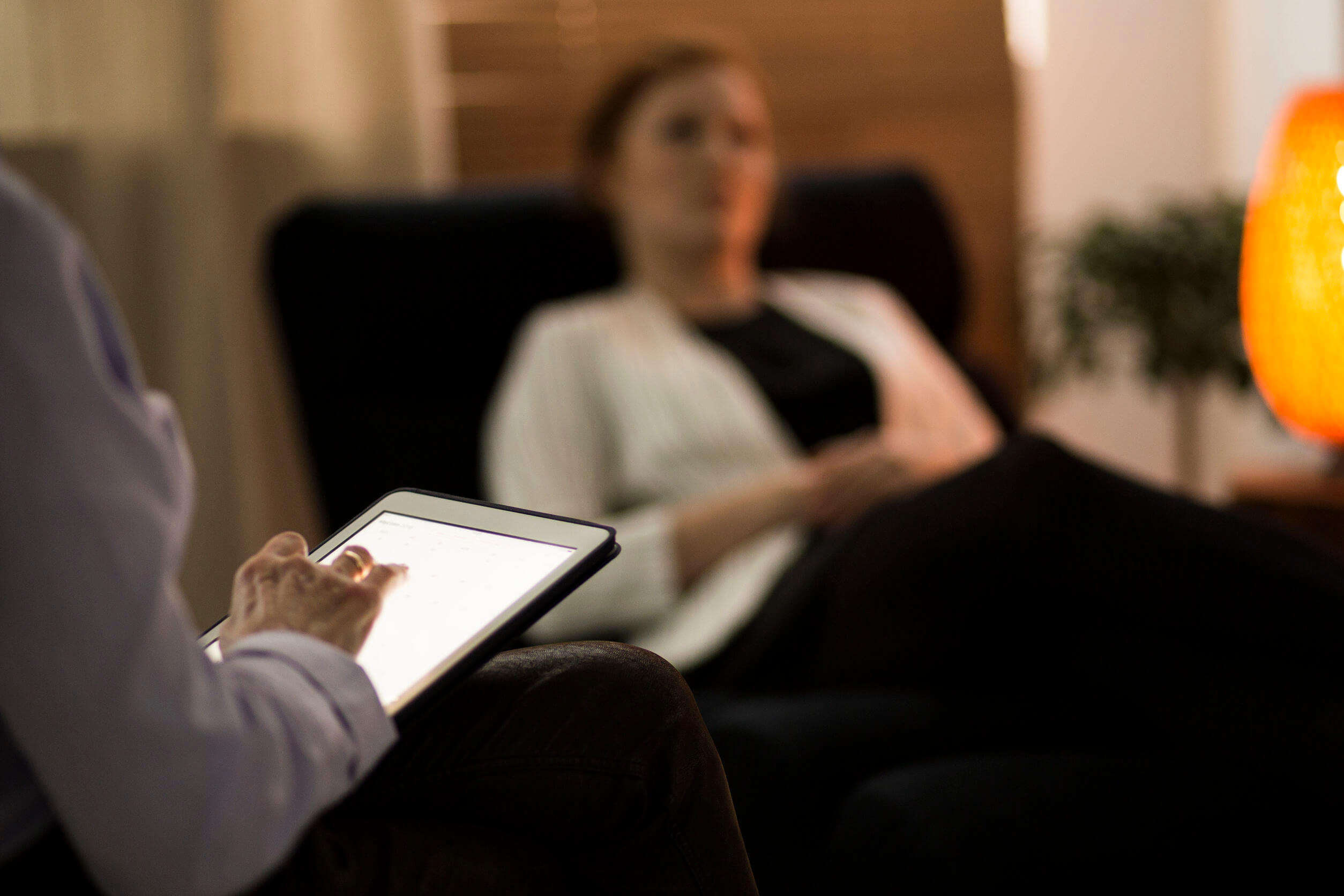 El tratamiento de la fibromialgia incluye la terapia mental