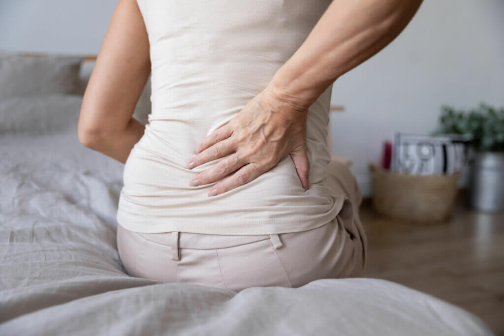 Mal di schiena: sintomi, tipi, cause e trattamento