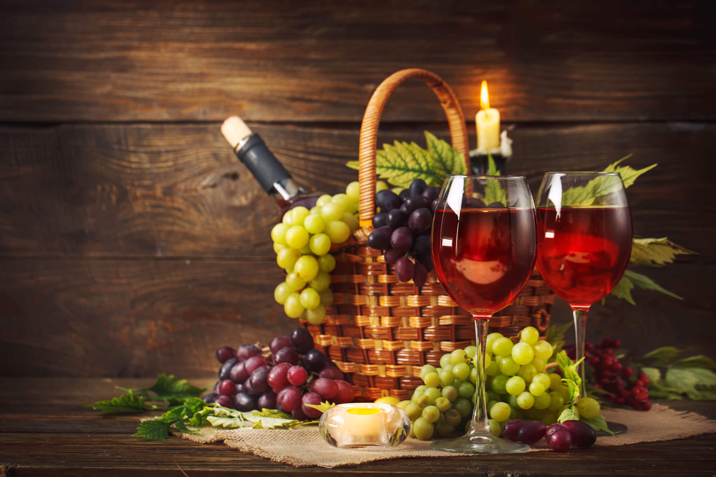 Il consumo di bevande alcolico, tipico della dieta mediterranea, è controverso.