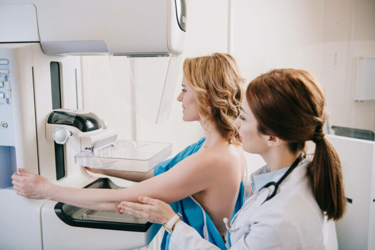 Como o câncer de mama é diagnosticado?
