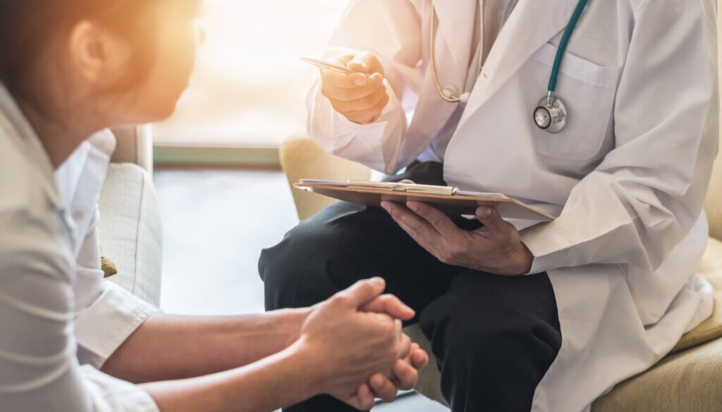 Menopausa prematura e precoce: cause, sintomi e trattamento