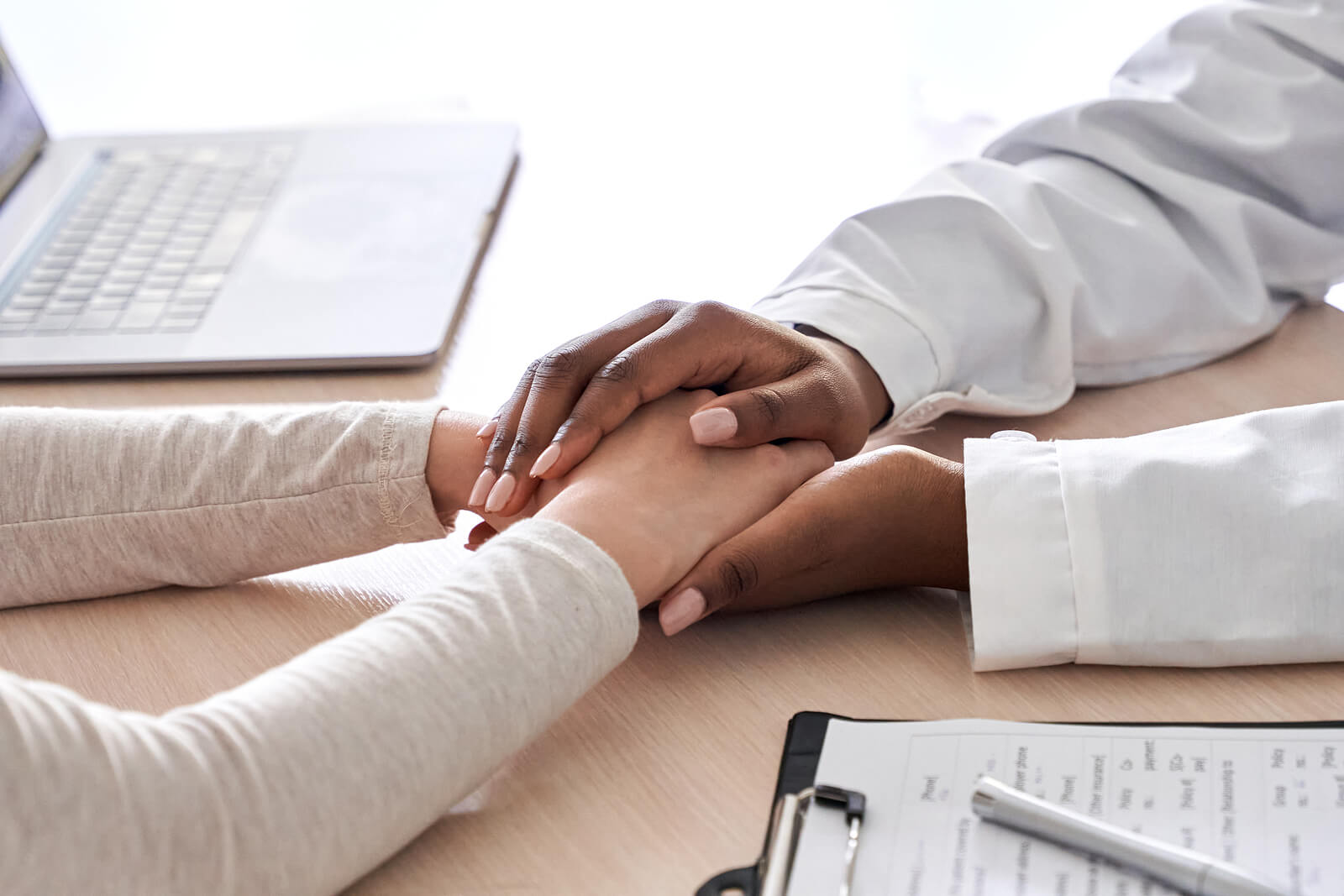cómo se siente la fibromialgia: el dolor suele motivar la consulta
