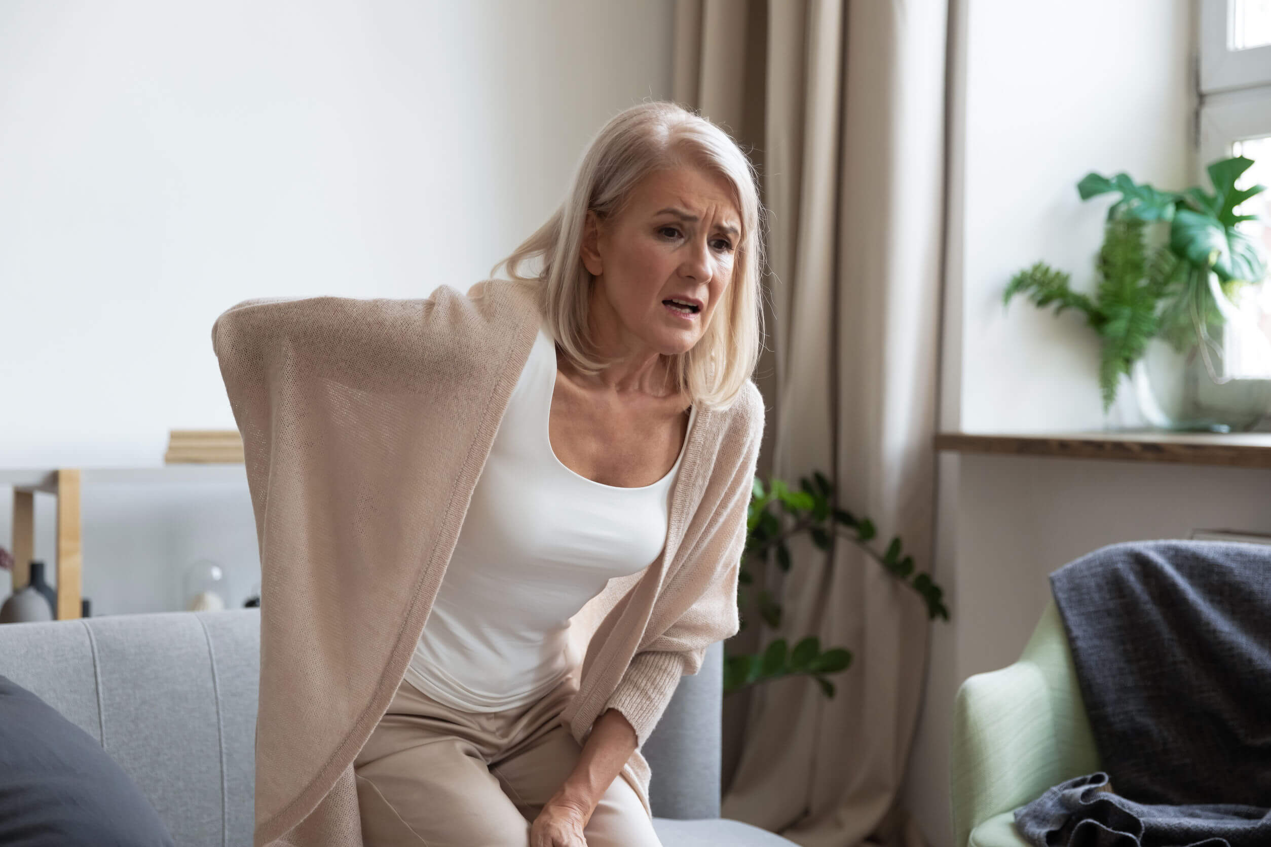 O cuidado da menopausa inclui o tratamento da osteoporose.