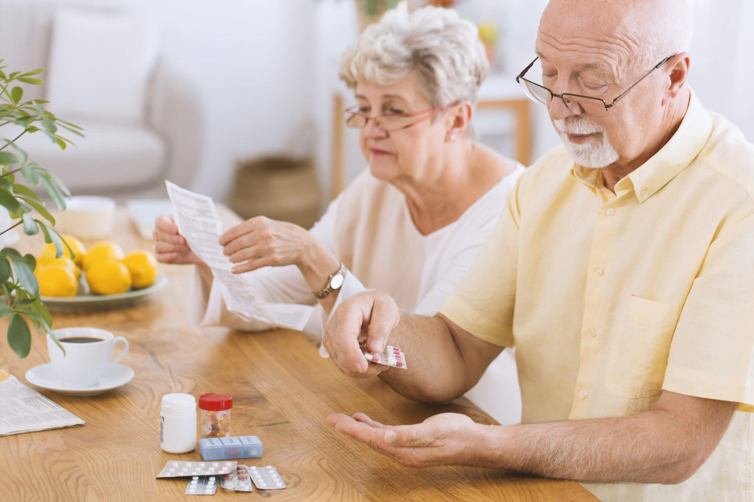 O tratamento da doença de Alzheimer inclui o uso de medicamentos.