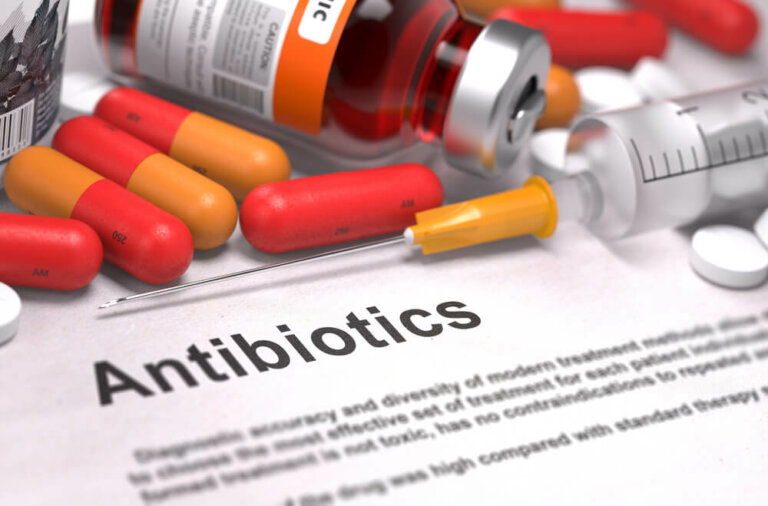 Antibiotiques: histoire, classification et résistance