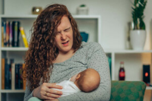 Migraines During Breastfeeding: What You Should Know