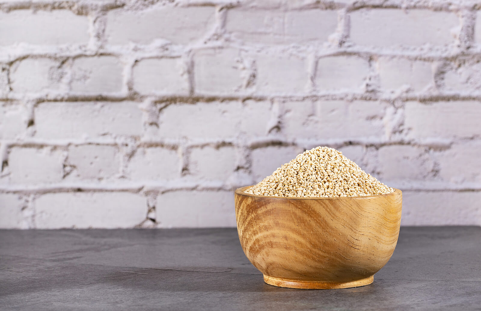 Le bouddha bowl a du quinoa.