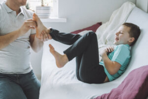 Que se cache-t-il derrière les chatouilles?