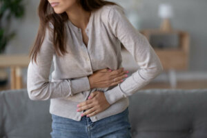 La gastrite: sintomi, cause e trattamento
