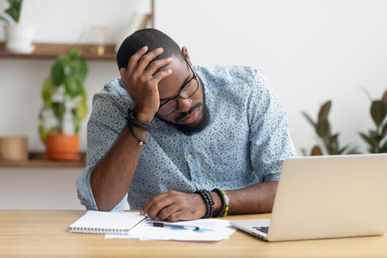 Diferencias entre cansancio normal y burnout laboral