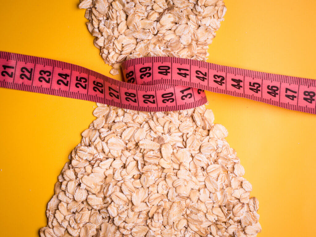 Los mitos sobre alimentos integrales incluyen la avena