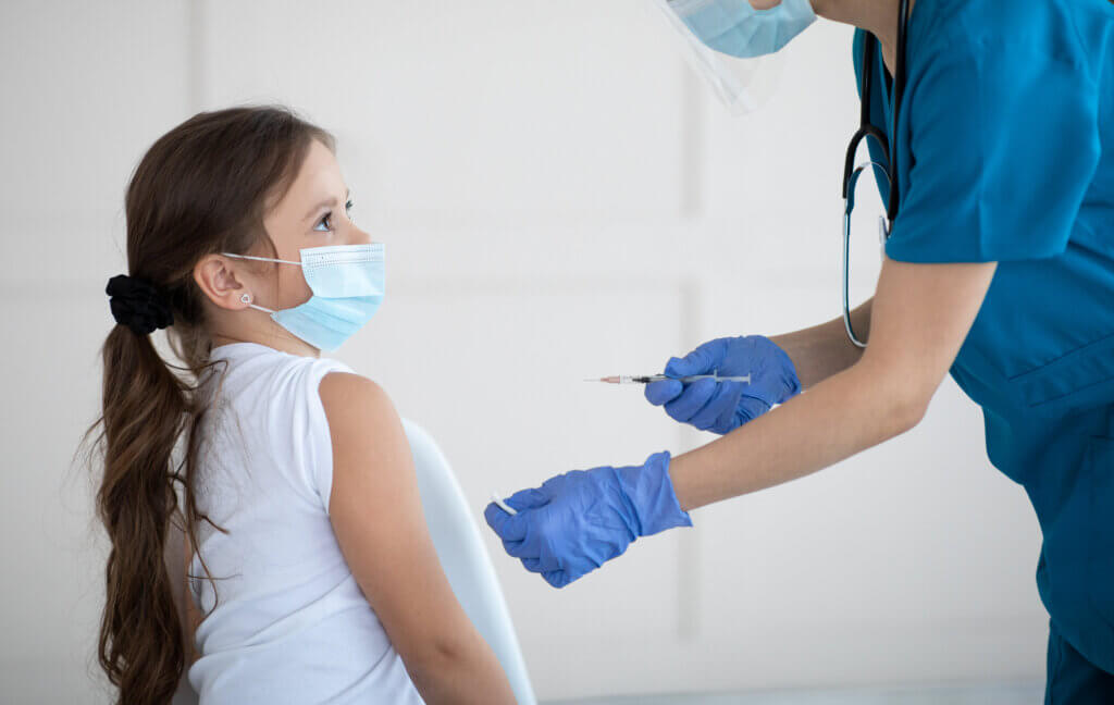 Un nuevo brote de hepatitis infantil no se asocia a la vacunación