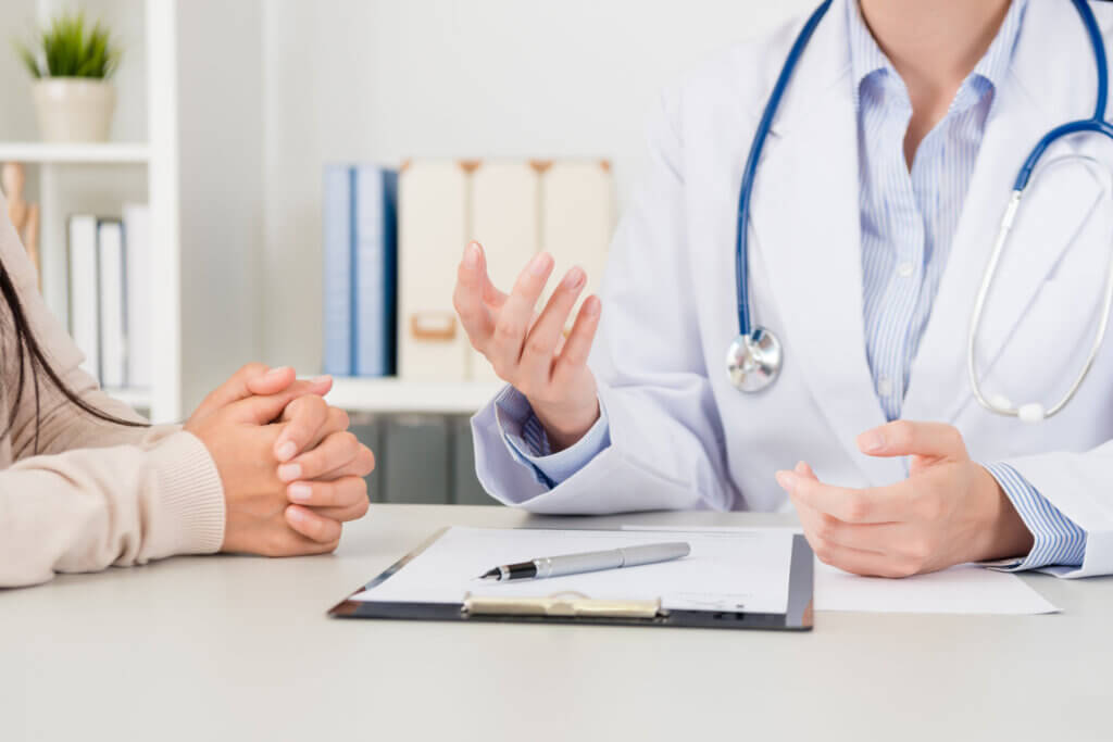 Es bueno acudir al médico por unas hemorroides trombosadas