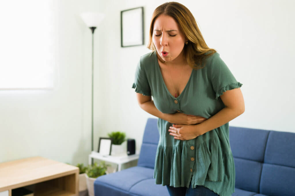 El dolor en el ombligo por cálculos biliares