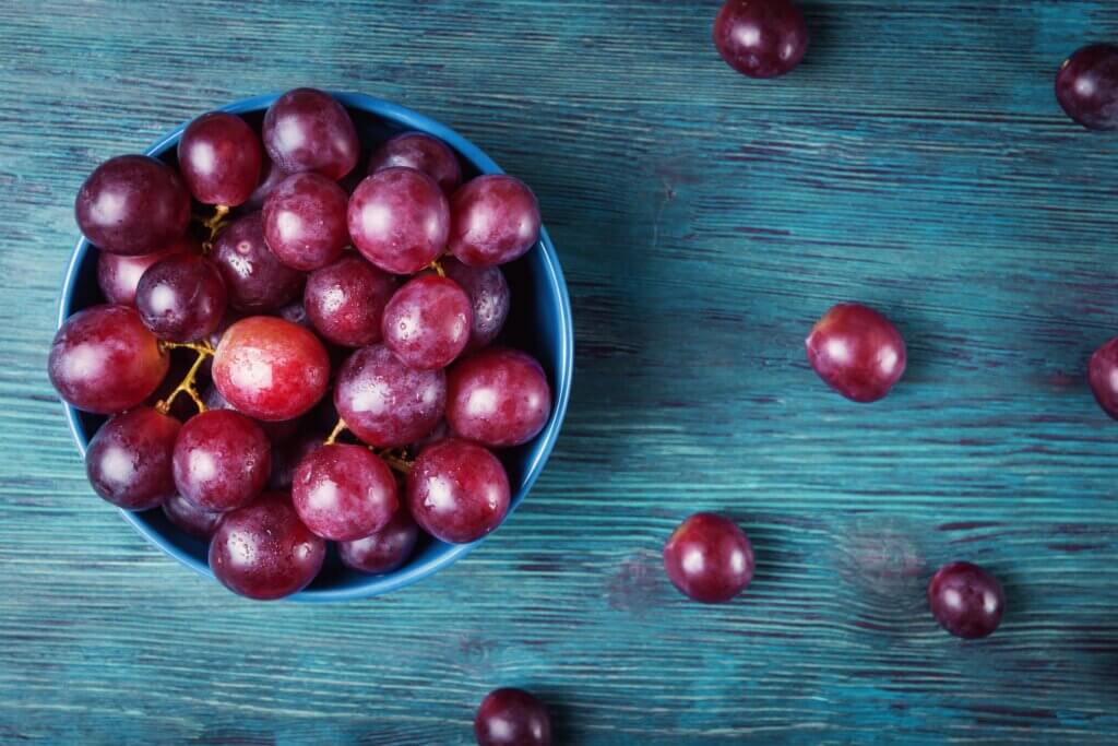 De risico's van ochratoxine A in voedingsmiddelen die zijn afgeleid van de consumptie van druiven