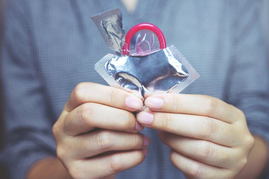 Stealthing favors STDs.
