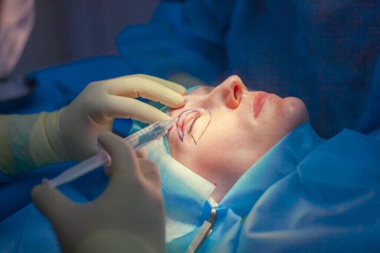 This is How Cosmetic Surgery Affects Psychological Well-Being