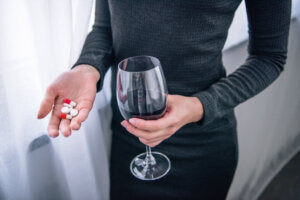The Effects of Mixing Alcoholic Beverages with Medications