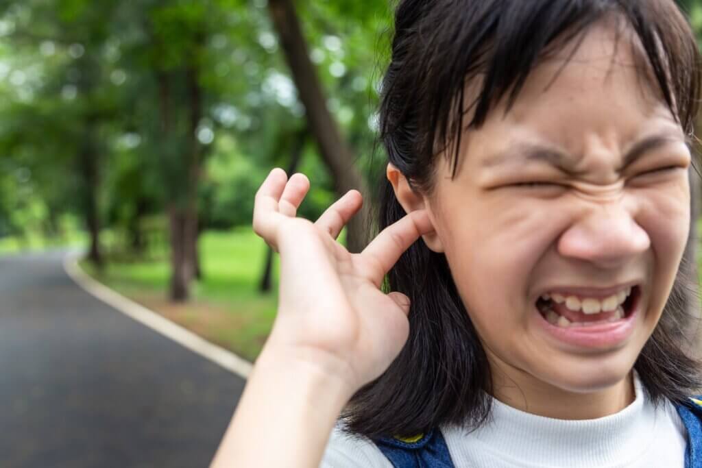 O eczema do ouvido: sintomas, causas e tratamento