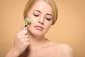 Rodillos faciales: para qué sirven y cómo se utilizan