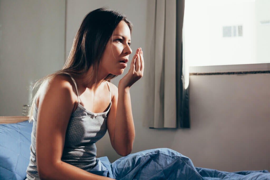 12 conseils pour lutter contre la mauvaise haleine