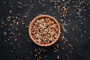 Quinoa: eigenschappen en gezondheidsvoordelen
