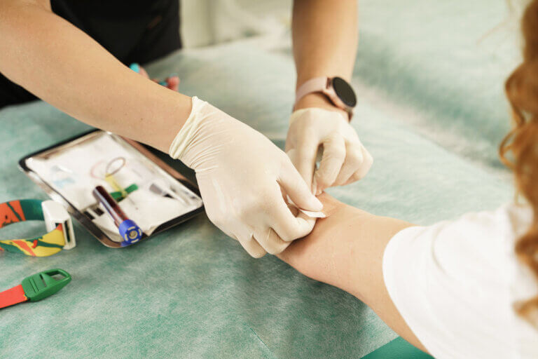 8 causas de la creatinina baja en sangre y sus implicaciones