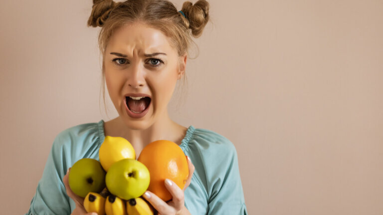 Síntomas de la intolerancia a la fructosa y qué alimentos consumir